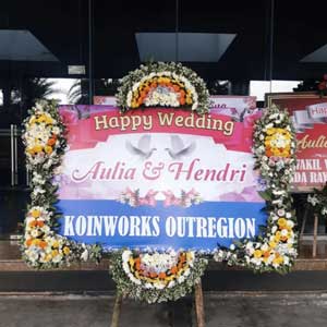 karangan bunga pernikahan madiun by pesankaranganbunga.com