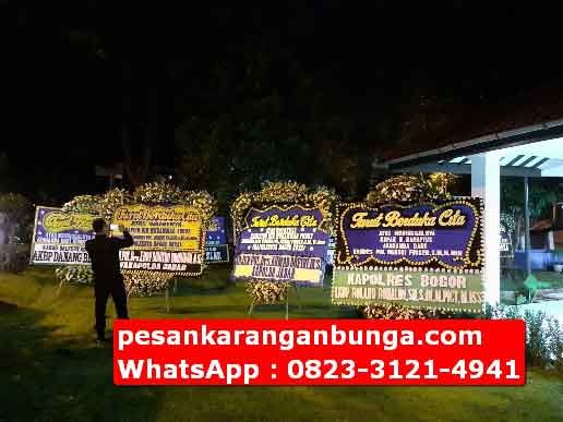 Krans Bunga Duka Cita di Kota Bogor