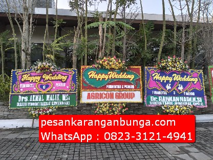 Karangan Bunga Happy Engagement di Bogor